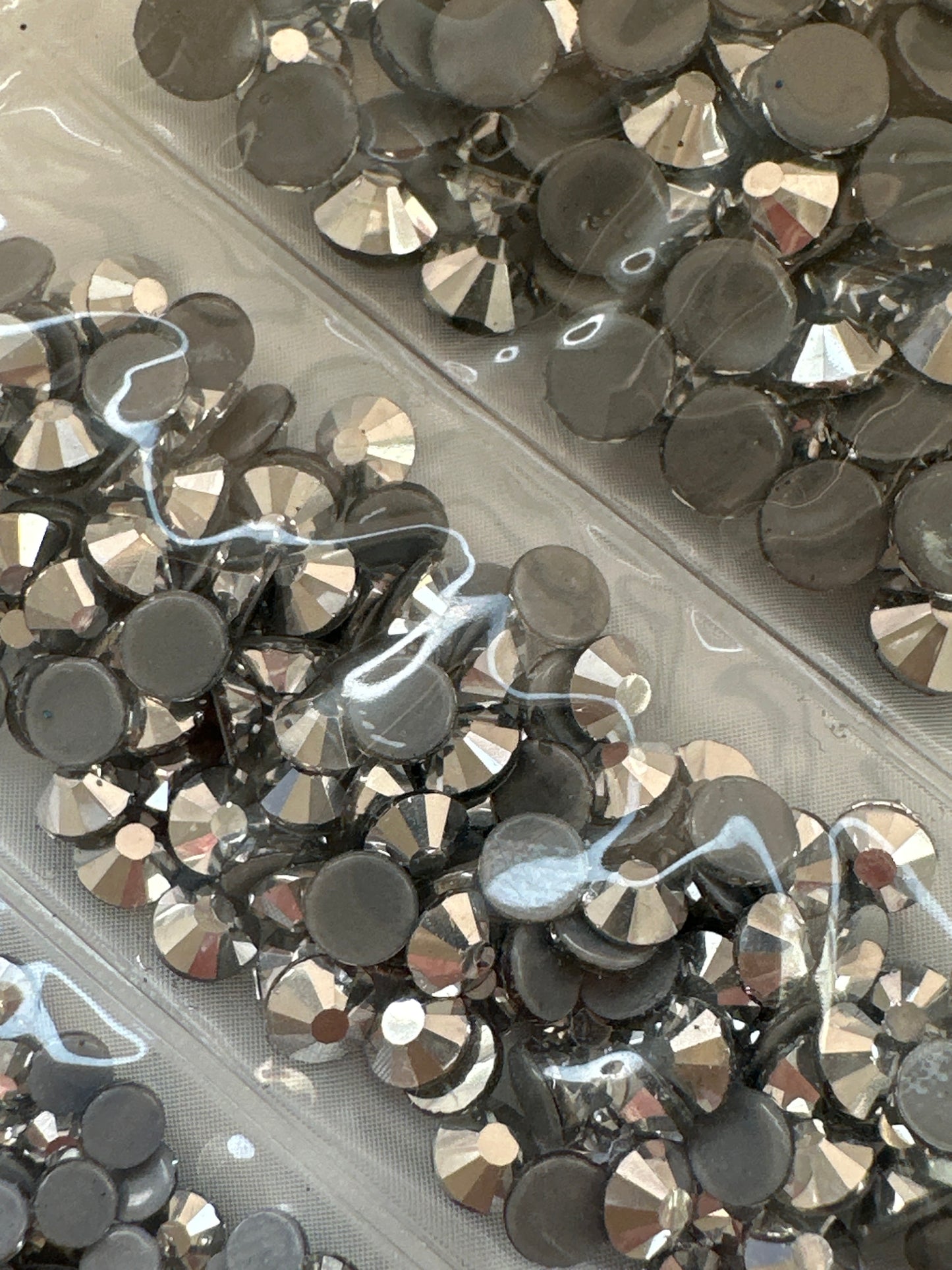 Strass Steine Set 1200 Stk. SS6-SS30 Hämatit