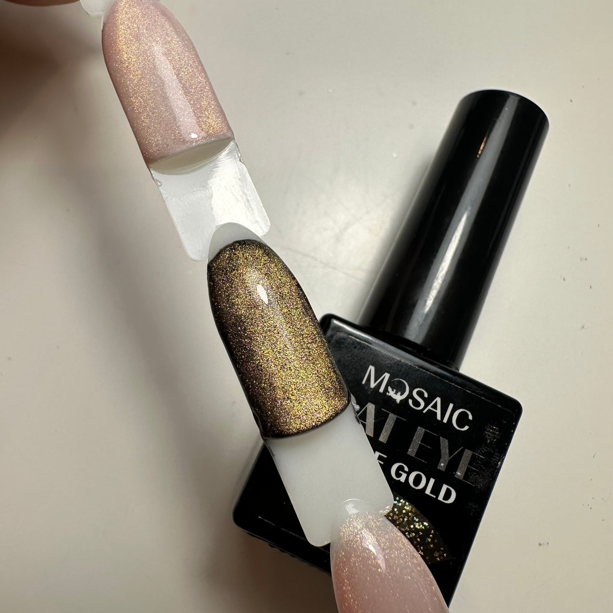 Cat Eye Gel Polish (Rose gold) | 10 ml