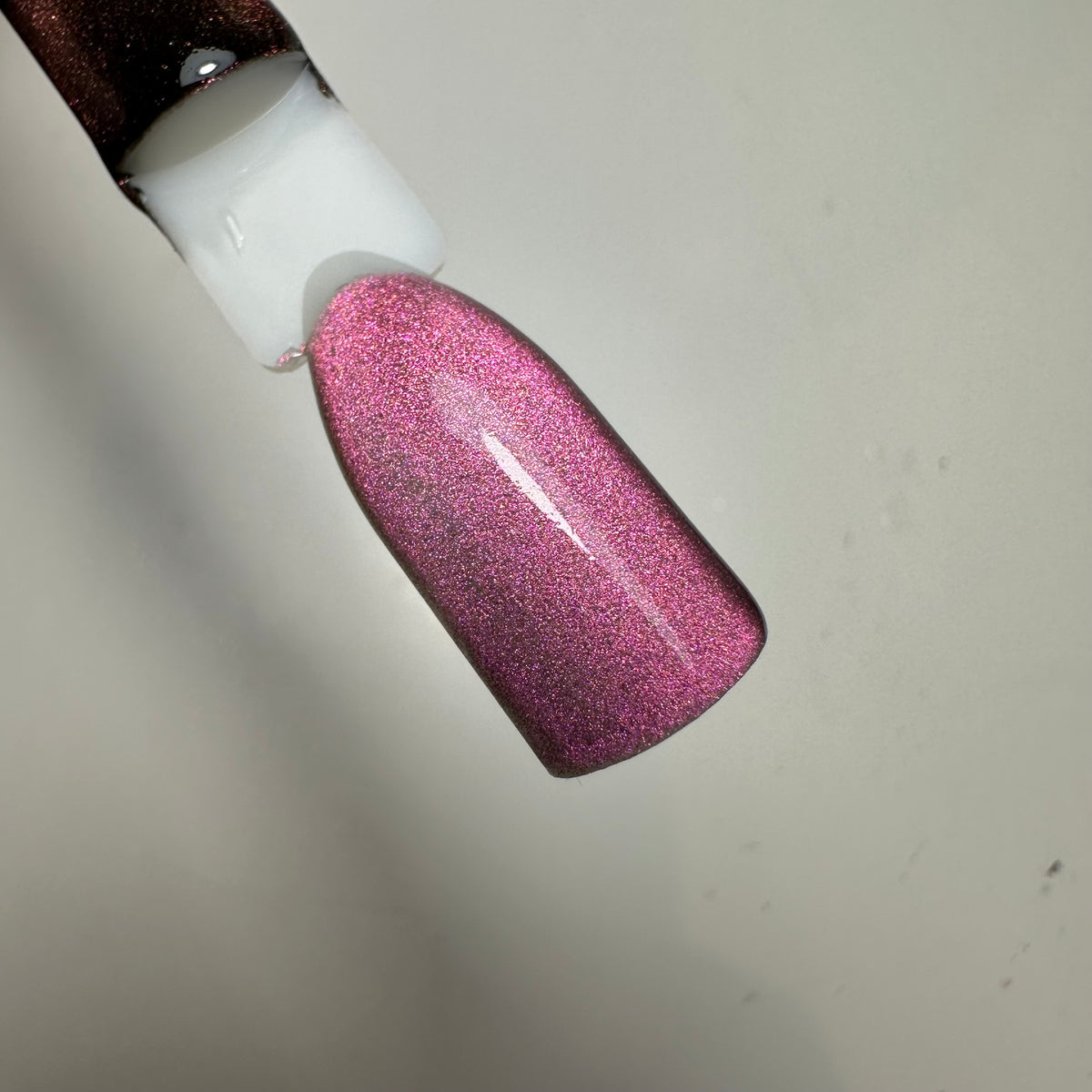 Cat Eye Gel Polish (Purple) 10 ml